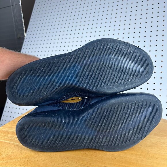 Size 16 Nike‎ Kobe 11 XI EM Low Philippines Men Navy Gold 836183-447 RARE OG NEW main image 4